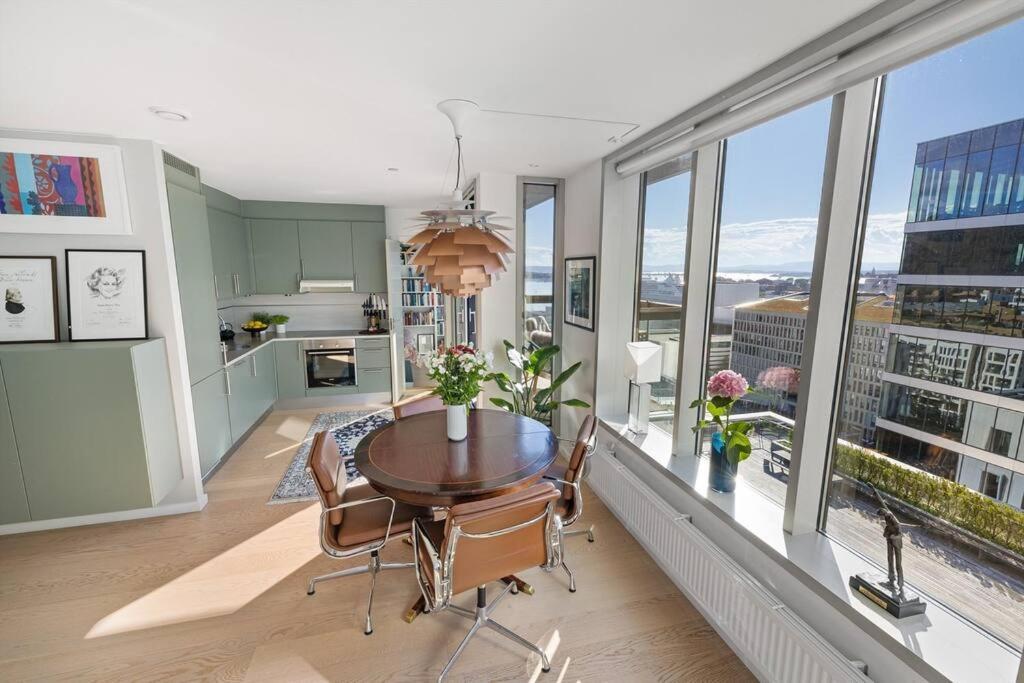 Modern 2Bed Room Sea View Apartment @ Oslo Barcode Extérieur photo