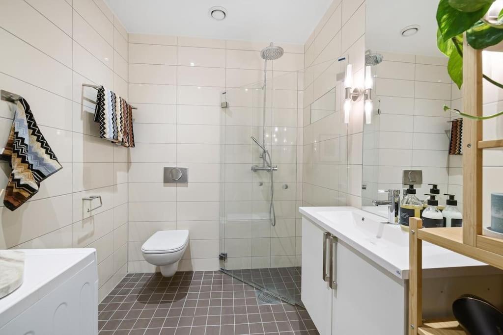 Modern 2Bed Room Sea View Apartment @ Oslo Barcode Extérieur photo