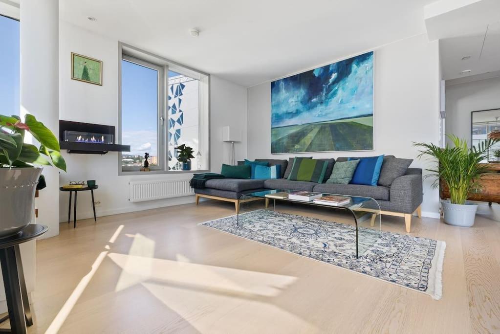 Modern 2Bed Room Sea View Apartment @ Oslo Barcode Extérieur photo